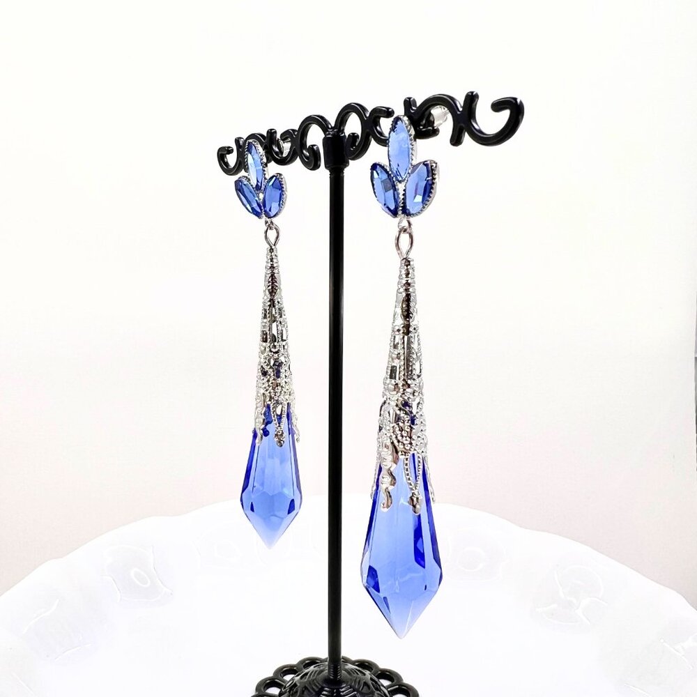 NWT – Charming Charlie – Blue Jeweled Drop Glass Dangle Silver Tone 3.5” Earring - Picture 4 of 9